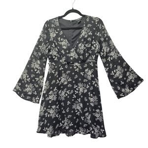 Timing Dress Women Medium Black Floral Bell Sleeve V Neck Boho Fairy y2k Chiffon
